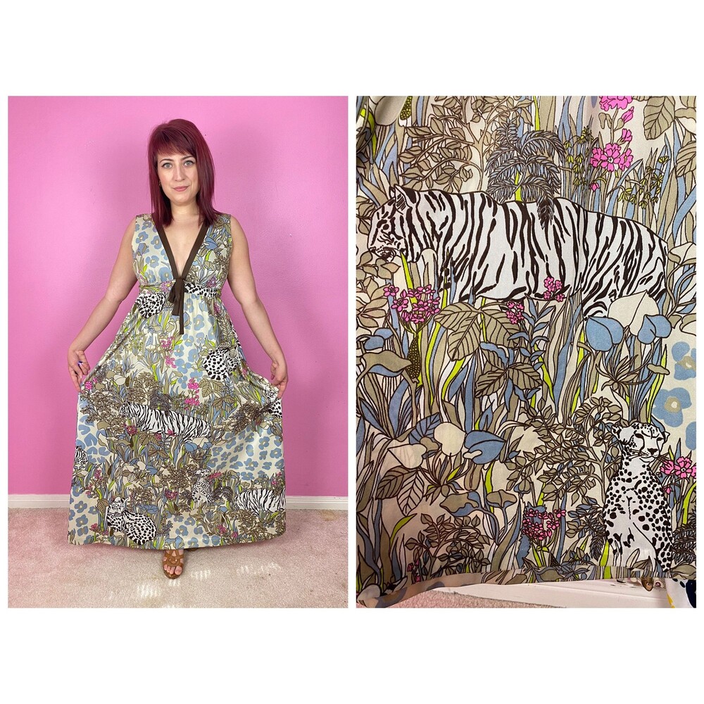 Size S/M | RARE 1970s 70s Floral and White Tiger Novelty Print Nylon Nightgown